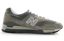 Load image into Gallery viewer, With Original Box -  New Balance 997.5 &#39;Grey White&#39; M9975GR
