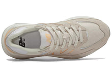 Load image into Gallery viewer, With Original Box -  (WMNS) New Balance 57/40 &#39;Angora Light Mango&#39; W5740HN1
