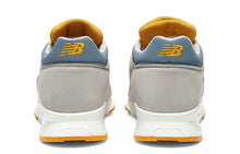 Load image into Gallery viewer, With Original Box -  New Balance END. x 1500 Made In England &#39;Grey Heron&#39; M1500HEO
