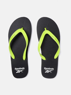 630f2730-9b14-4d9e-b169-d05897adf0171590468364615-Reebok-Men-Fluorescent-Green-Black-Solid-Thong-Flip-Flops-1-1.jpg