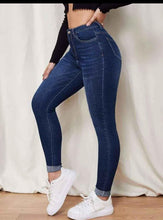 Load image into Gallery viewer, Basic Sensational High Rise Stretchable Causal Jeans For Women&#39;s
