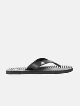 Load image into Gallery viewer, 6c47b0e4-5e8d-492b-8543-8d6fa2f4f0291629542547551-ADIDAS-Men-Flip-Flops-6991629542547292-3.jpg
