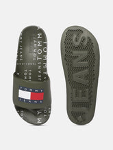 Load image into Gallery viewer, 77c4a270-81f6-4328-809a-0d1e8b554af81626350166737-Tommy-Hilfiger-Men-Flip-Flops-2411626350166288-4.jpg
