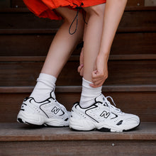 Load image into Gallery viewer, With Original Box -  (WMNS) New Balance 452 &#39;White Black&#39; WX452SB
