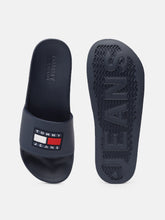 Load image into Gallery viewer, 7c09345b-d689-4524-a846-97afc0777e031631795243811-Tommy-Hilfiger-Men-Flip-Flops-9371631795243496-4.jpg
