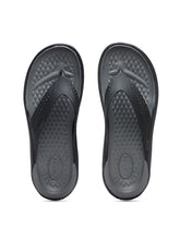 Load image into Gallery viewer, b81ac61a-0b0f-40f4-b903-2872f3156b7e1535007193771-Crocs-Men-Black-Solid-Thong-Flip-Flops-7051535007193556-1.jpg
