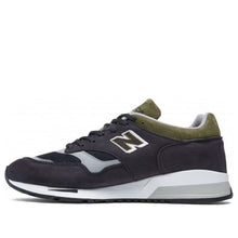 Load image into Gallery viewer, With Original Box -  New Balance 1500 Made In England &#39;Navy Green&#39; M1500NAG
